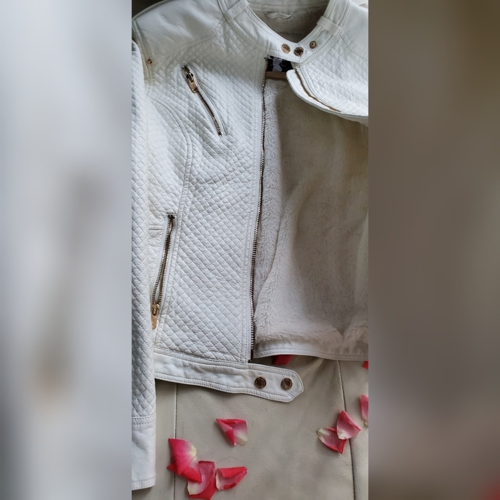 Palomares Sports  Beautiful leather white jacket